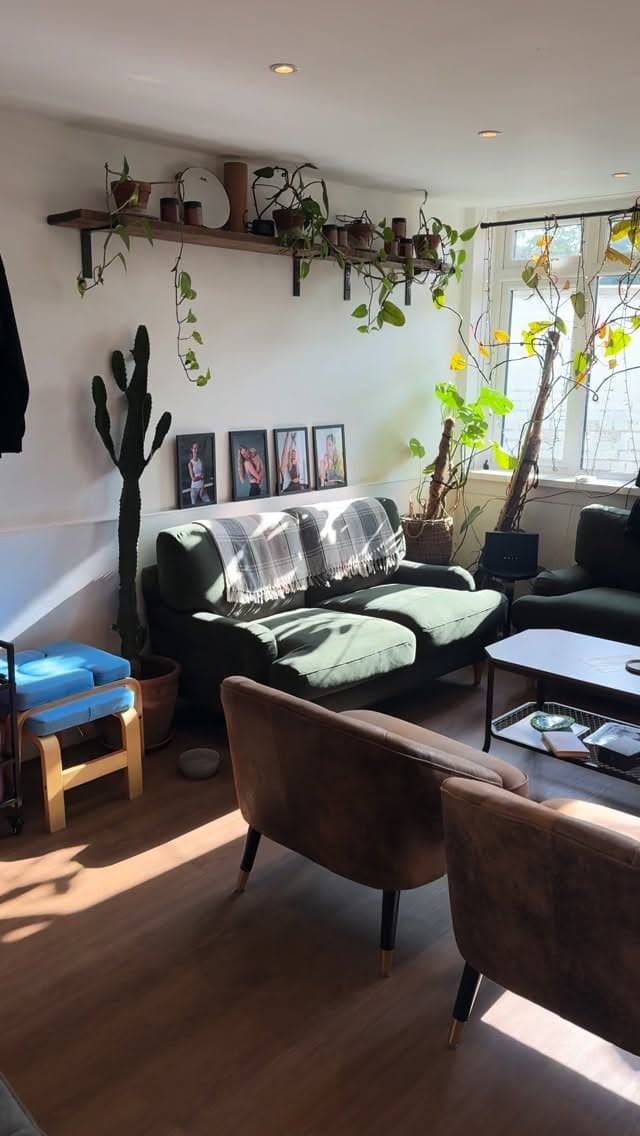Coffee & CoWork Lounge