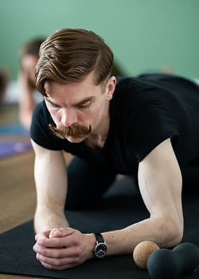 On-site recovery and sports therapy at the studio